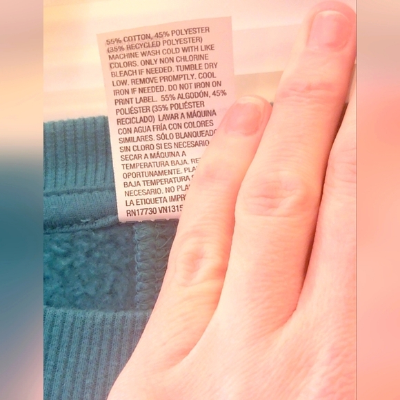 Trendy Women's Large Cropped ALL IN MOTION Over Sized Teal Sweatshirt. 🩵✨️ - Picture 10 of 12